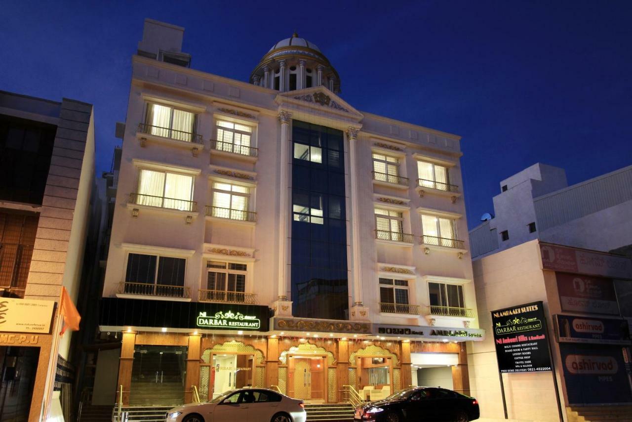 Ni Ambaari Suites In Mysore Extérieur photo