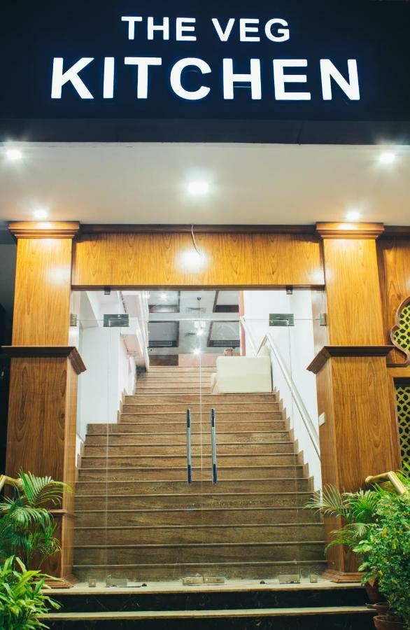 Ni Ambaari Suites In Mysore Extérieur photo