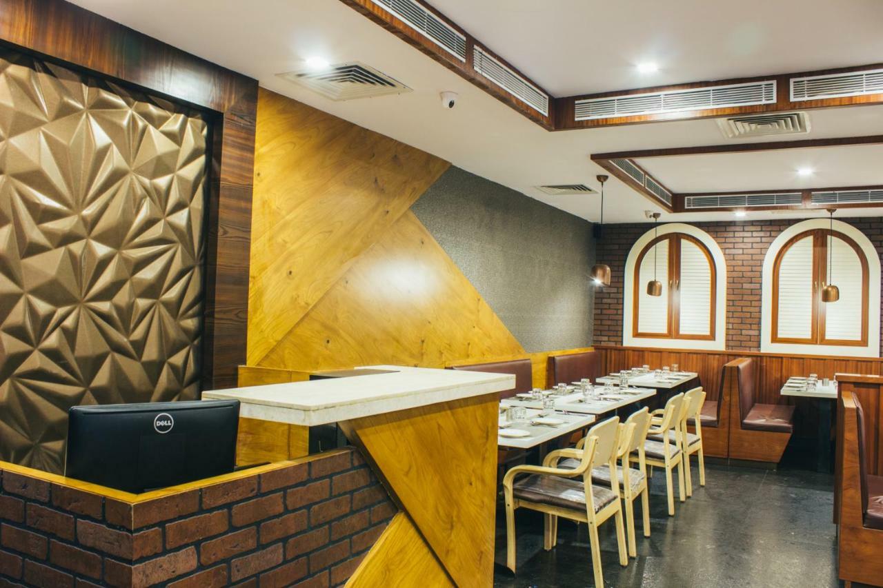 Ni Ambaari Suites In Mysore Extérieur photo